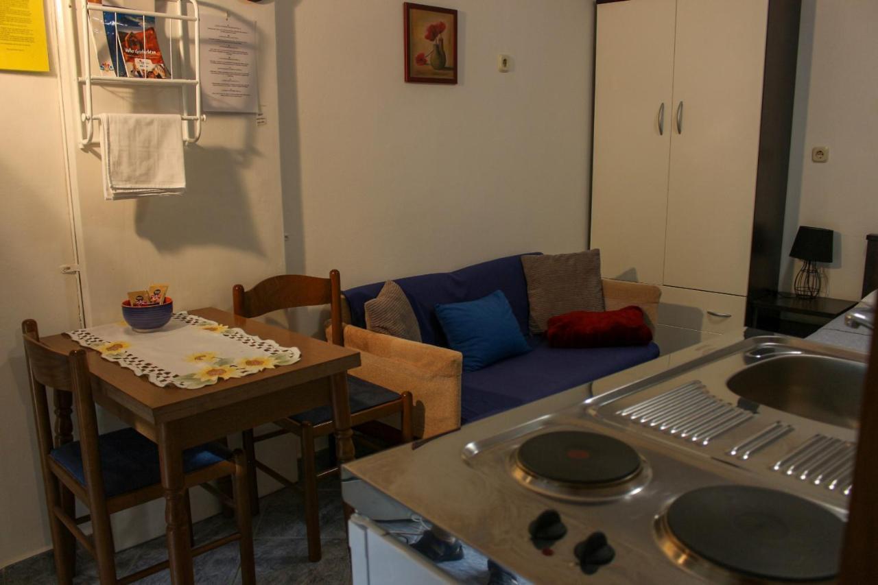 Apartments M&R Spadina 沃迪切 外观 照片