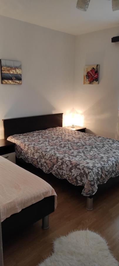 Apartments M&R Spadina 沃迪切 外观 照片